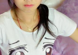 pans – 白裙下的诗诗，原图里闪烁着光芒，套图好像在讲述不同的她，带点小调皮