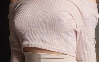 wuyo(우요)妹妹最新图库：别过来！但是也请继续看着我！