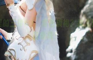 照片里的三度69，紫色旗袍？我发誓我没在偷瞄！