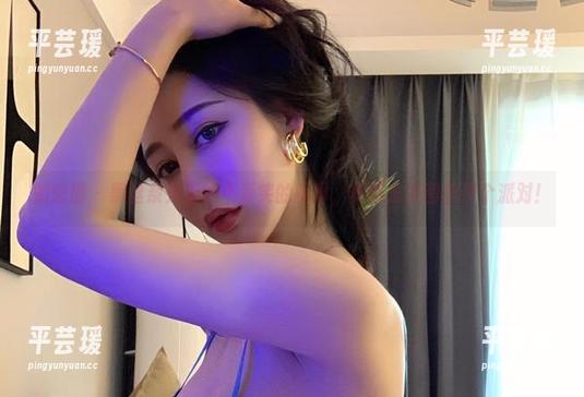 微密圈 - 黑丝系列里的不爱笑的赛琳，真该去原图里开个派对！