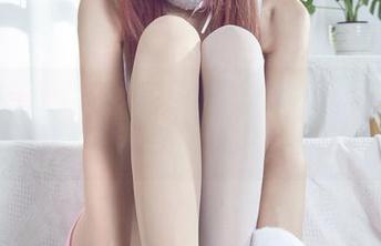 丽柜 – 这个在镂空图集里的晴晴，福利来得太猝不及防，真得小心哦！