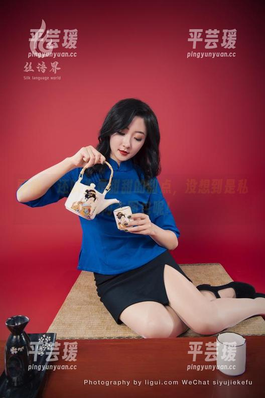 丽柜 - 还以为是甜甜的甜点，没想到是私房内衣图包呢！