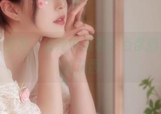 你夏夏图包，清纯中藏着一点你意想不到的东西