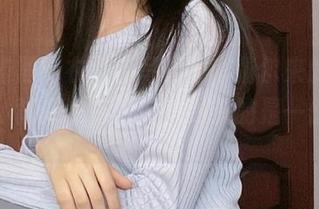 倦倦喵黑内衣高清写真集，偶尔来的点小叛逆，背后藏着的似乎更多的是一份从容。