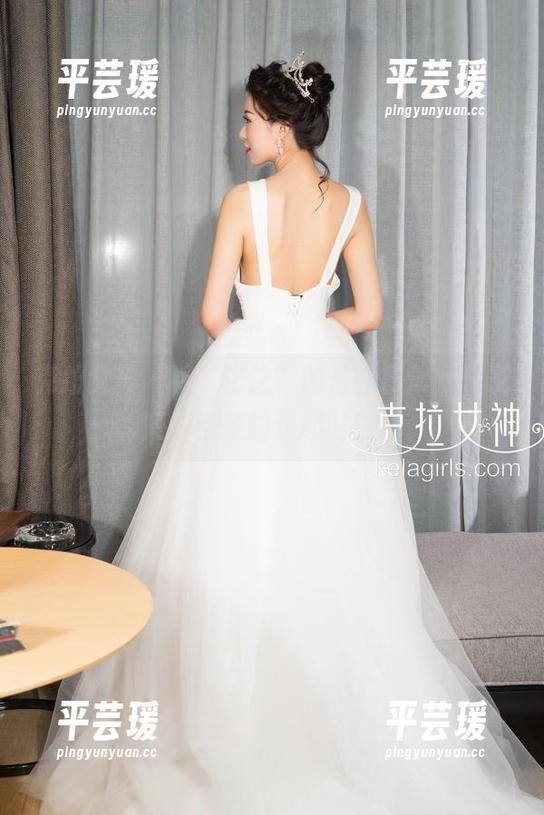 克拉女神 - 看“忆之”的最新图册，一条短裤引发的逗趣时刻。