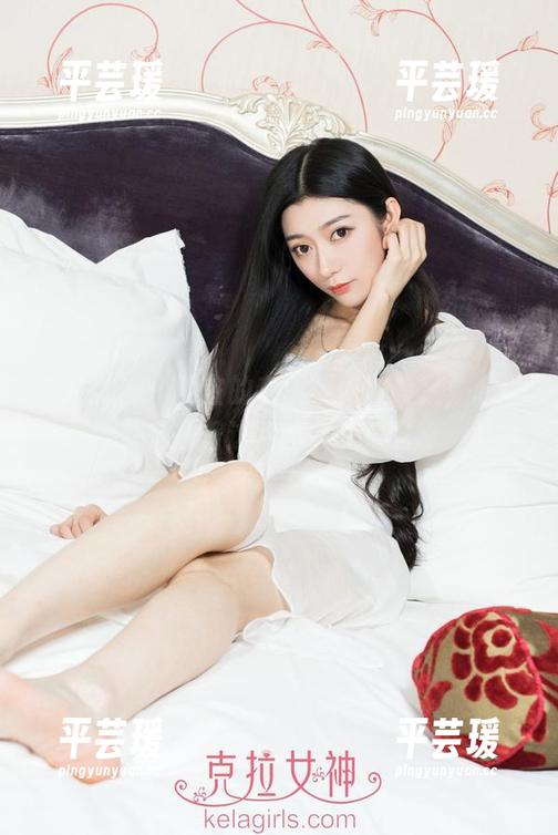 克拉女神 - 静宜的套图，骨感素足，心里总是想着这双腿该怎么配啊