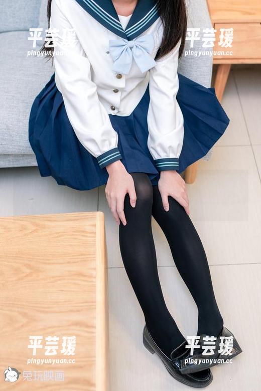 兔玩映画：我以为我只是坐着，结果却是凳子上的腿部特写，高清奉上！