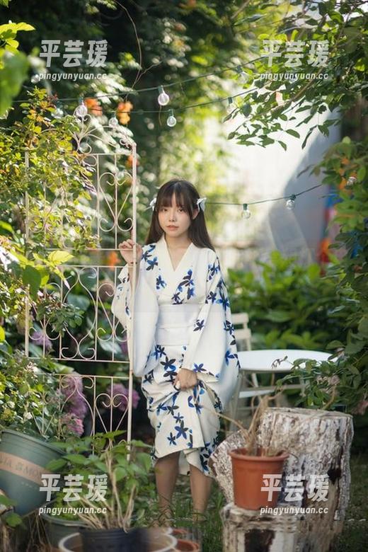 六味帝皇酱的厨娘图集，看完不禁想打个电话加盟厨房