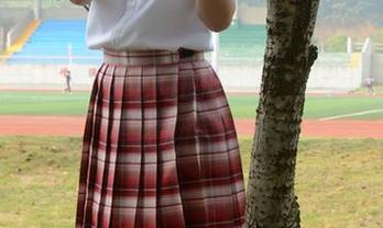 初夏女神 – 黑白之间的缥缈，柒柒的正装侵袭，有空翻看原图吗？