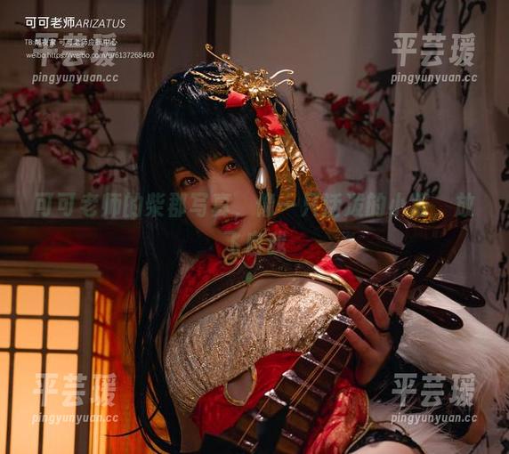 可可老师的柴郡写真，像一只活泼的小猫，放飞自我