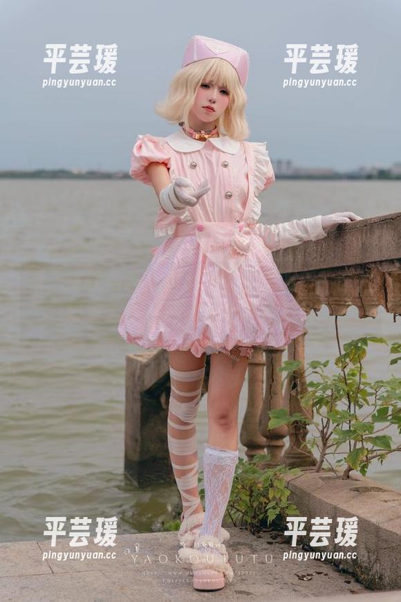 啧，这就是咬人小小兔的兔兔班车？图片带点心思，原图让我直皱眉头。