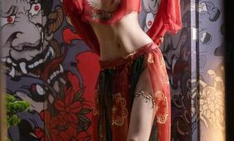 难以抵挡的在线引诱，坏露露香宝的花花蕾丝作品正在发酵。