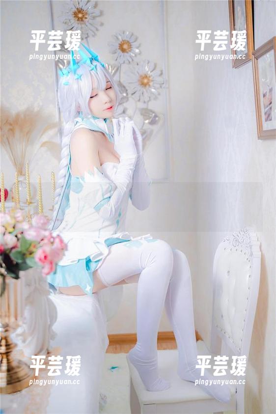 墨玉M的校服原图：谁说穿校服就不能酷？