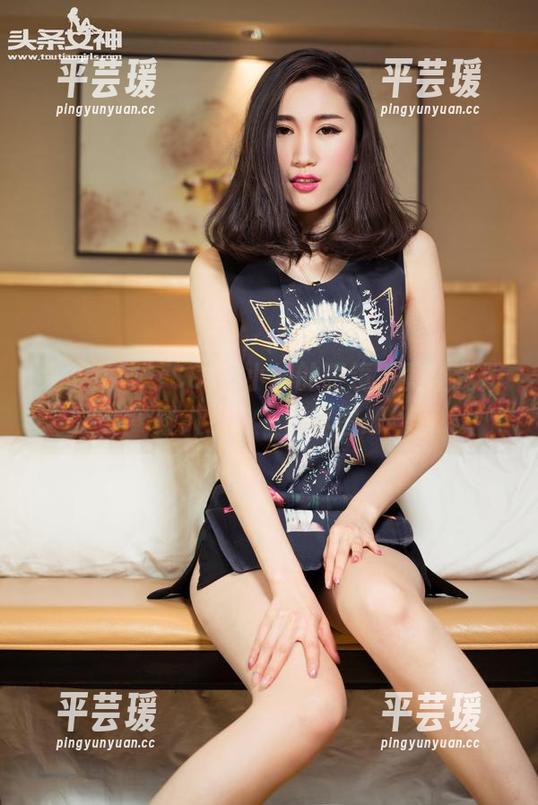 头条女神 - COCO小姐的眼镜，竟让我怀疑人生——写真图册