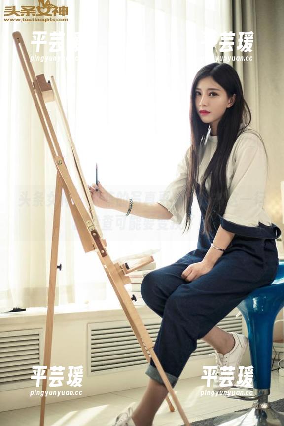 头条女神 - 尹菲的写真更新，秘书这一行的盘查可能要变换了！