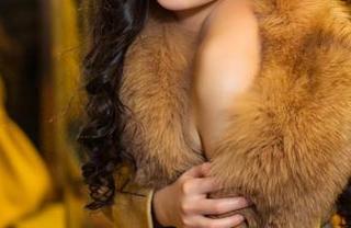 头条女神 – 见过假女王吗？王紫琳写真合集让你见识什么叫仗剑走天涯！