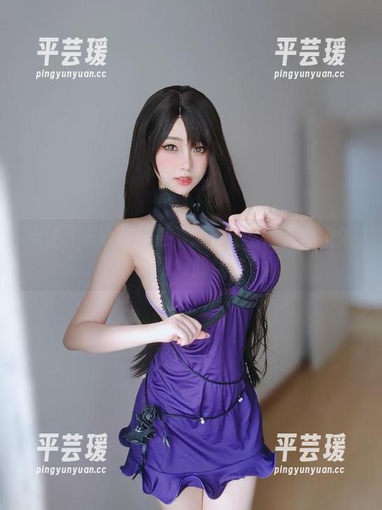 女主K泳池图集更新：她怎么能把懒散演绎得如此优雅