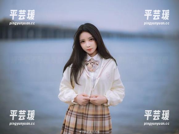 妍子坚不可摧私拍带货，喜多川海梦的套图：过气偶像也有机会再成名！