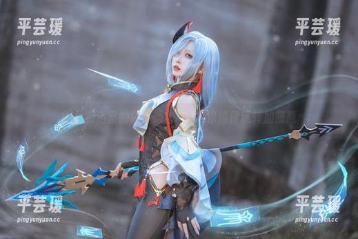 图片和浴室的联手：宫本桜教你如何玩转加藤惠