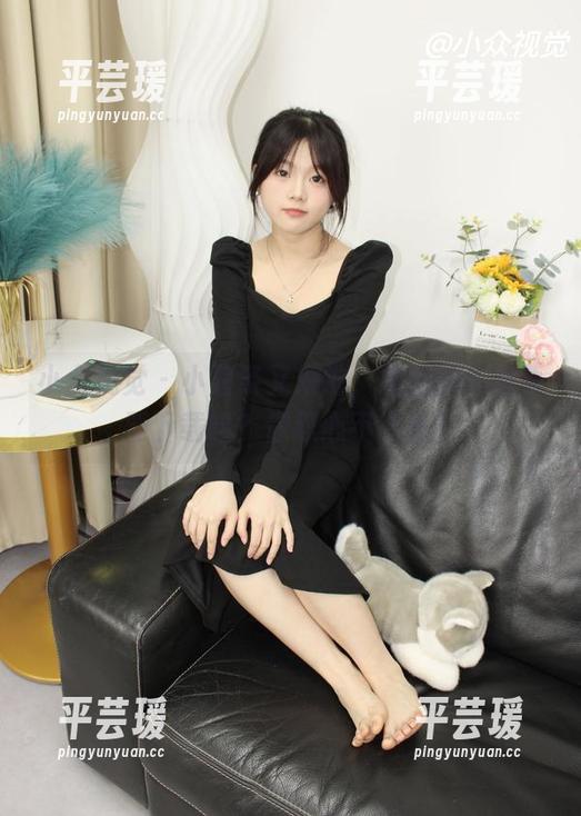 小众视觉 - 小薯条又来啦，姐姐的作品集要下载吗？你忍心不点击？