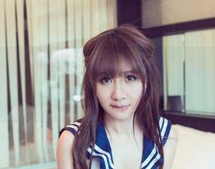 尤果网 – 于梓馨的丝袜图包，穿上去可能会缺氧哦