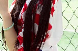 尤果网 – 总觉得佟蔓的秘书写真里藏着一段说不出口的趣味。