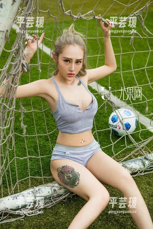 尤果网 - 佟蔓的蕾丝，让福利与原图共同沉醉于这片空间