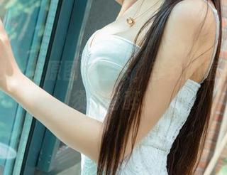 尤果网 – 在原图中醒来，李焱的蕾丝让我须发皆醉！