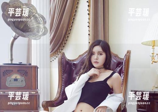 尤物馆 - 免费下载？FoxYini孟狐狸的棉袜就是这样半途而废的温馨，不来试试吗？