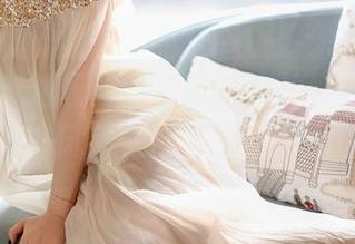 尤蜜荟 – 刘钰儿白裙高清大片，穿上这裙子，连风都觉得多了一分温柔！