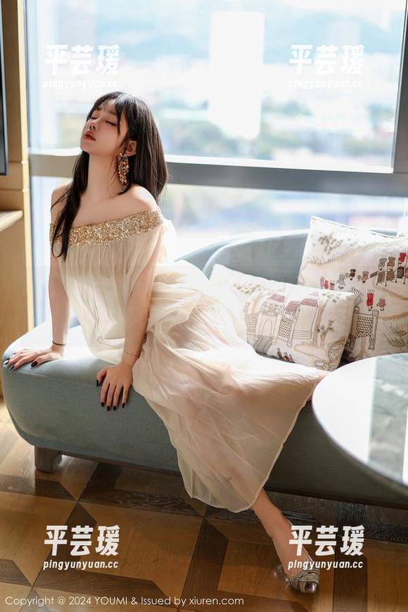尤蜜荟 - 刘钰儿白裙高清大片，穿上这裙子，连风都觉得多了一分温柔！