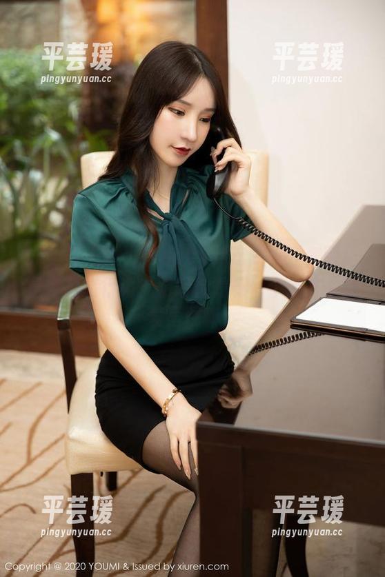 尤蜜荟 - 樱小白baby你这是校园套图还是暑假旅行记？明明都是在一个地方的反差呈现嘛！