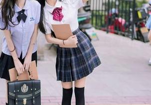 尤蜜荟 – 黄歆苑学姐，高清下载完成，这波操作太上头了，真要说再见吗？