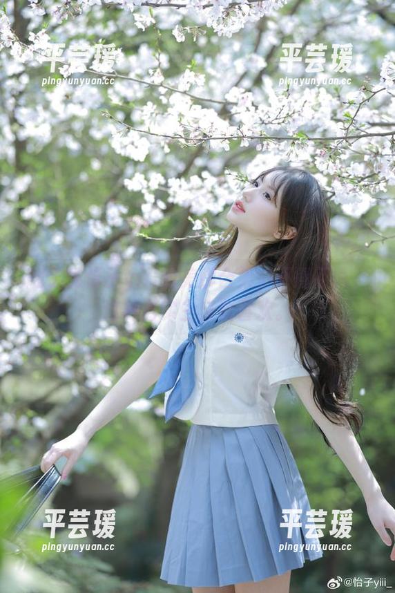 翻了翻怡子yiii的美脚合集，不得不说，这种务实主义我喜欢。