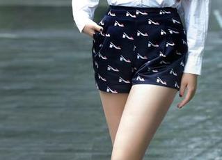 推女郎 – Yu佳妮油亮拍的美丽与更新：这次要不要给我点赞啊？