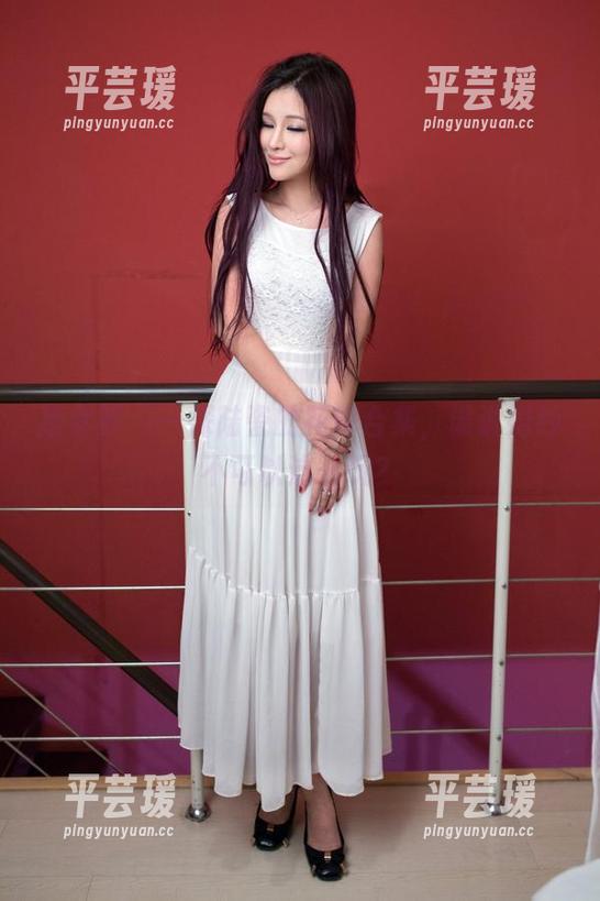 推女郎 - 一探陆瓷的花嫁合集，谁说婚纱不可以这么玩？