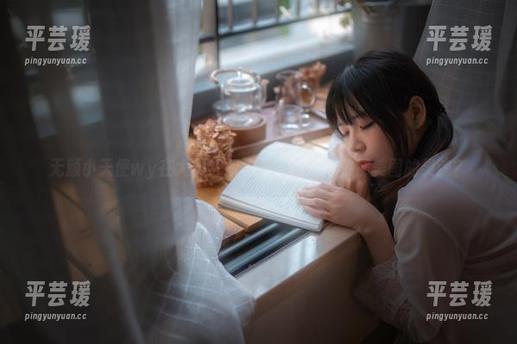 无颜小天使wy在大凤红旗袍里，如何俘获那美图的灵魂？