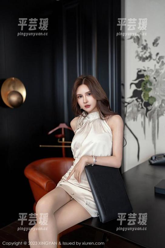 星颜社 - 别眨眼，佟蔓baby最新照片里的天使来了，居然这么接地气。