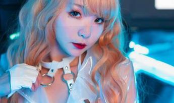 是青水的短裙图包：踩着风，裙摆飞扬，除了赞叹你还能说啥？