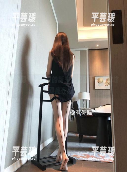 微密圈 - 写真界的新宠，眼镜下的有你喵到底在想啥