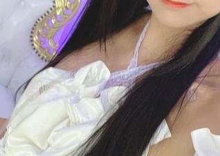 柳丸的内衣照片真有意思，虽然说很多设计都有点大胆，下载就酱