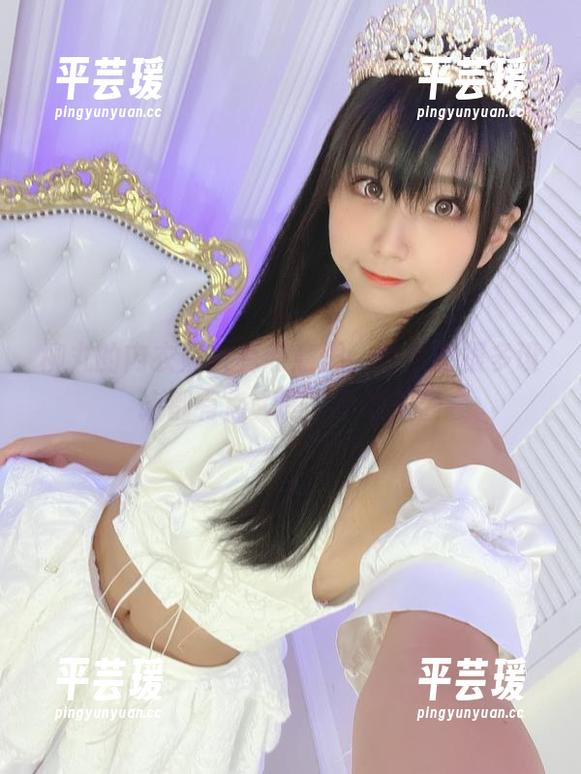 柳丸的内衣照片真有意思，虽然说很多设计都有点大胆，下载就酱