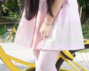 森萝财团 – 提气！小夜在月色下的私房图片，白丝15D，你感受得到吗？