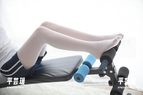 森萝财团 - 默陌私拍合集：那些叫人忍不住想多看几眼的野餐、彩蛋，还有量身定做的白丝50D