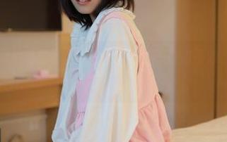 模范学院 – 图片里的佟蔓baby和服：不说你不知，她太会展示了