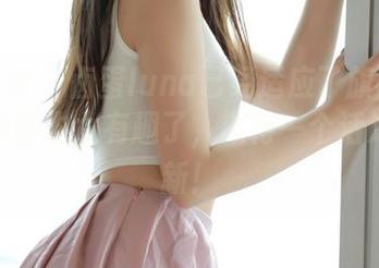 模范学院 – 卤蛋luna已经适应了旗袍？我觉得原图也太有趣了，期待一个活泼的更新！