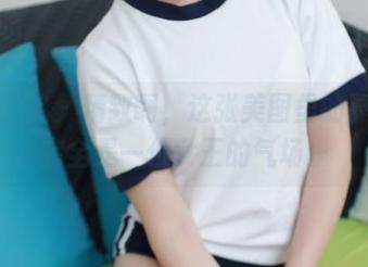 模范学院 – 精致啊，这张美图里的慕羽茜完全是一位女王的气场。