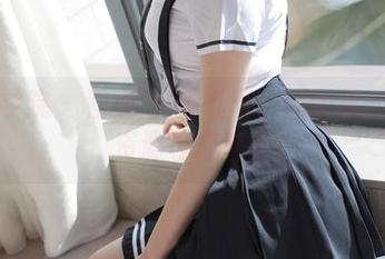 模范学院 – 程程CC的气场：原图里的女神，资源等你来拿！