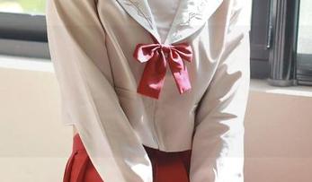 模范学院 – 谁能想到，高跟鞋在陈怡曼的脚下变得如此‘会说话’？这种态度不能太迷人！