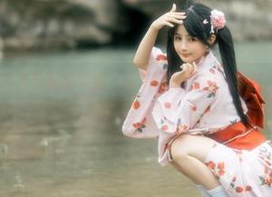 每当看到樱井宁宁的水手服，就想说谁能做到这样？这张照片让我记忆深刻。